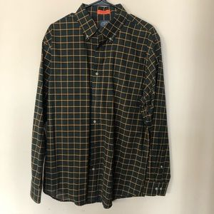 Men’s NWOT St. John’s Bay Green Plaid Button-Up